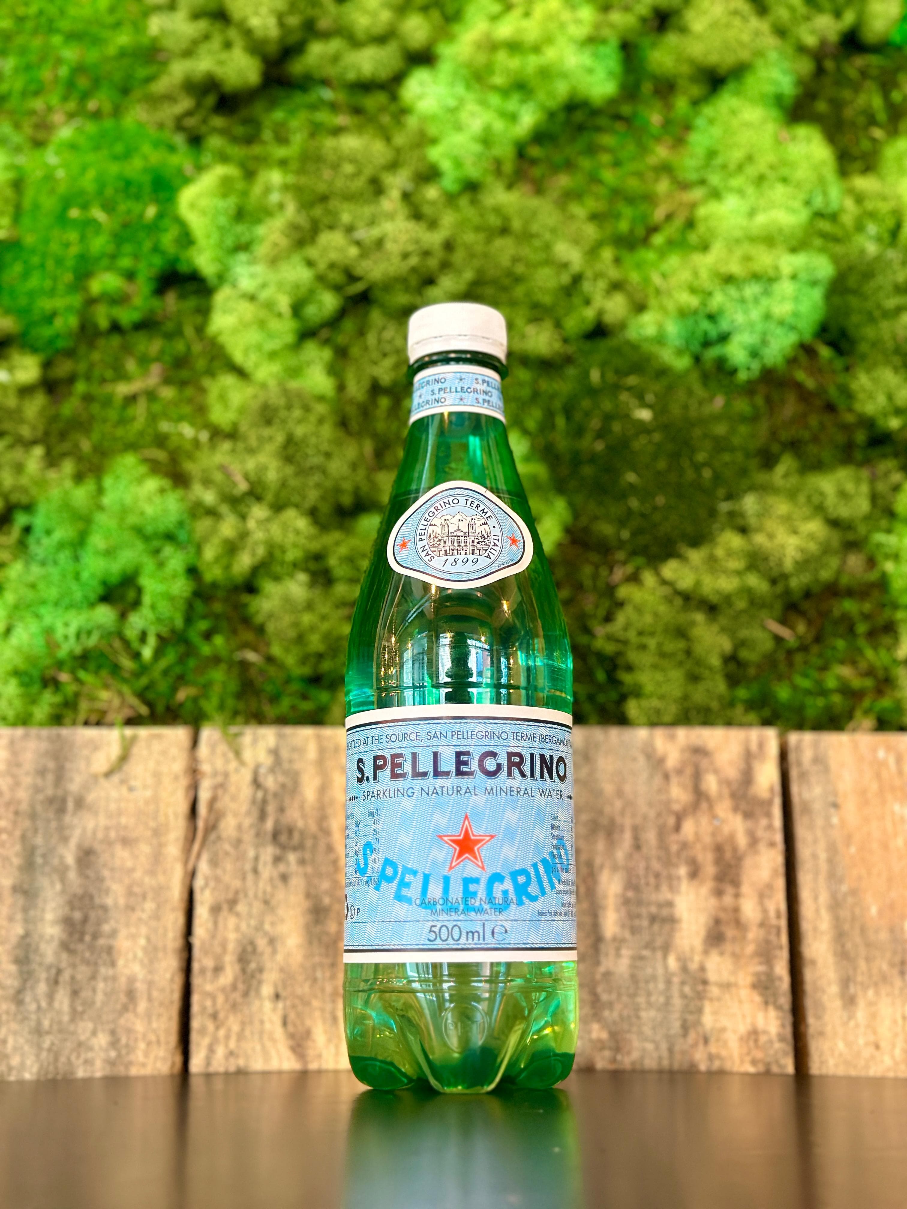s.pellegrino sparkling natural mineral water